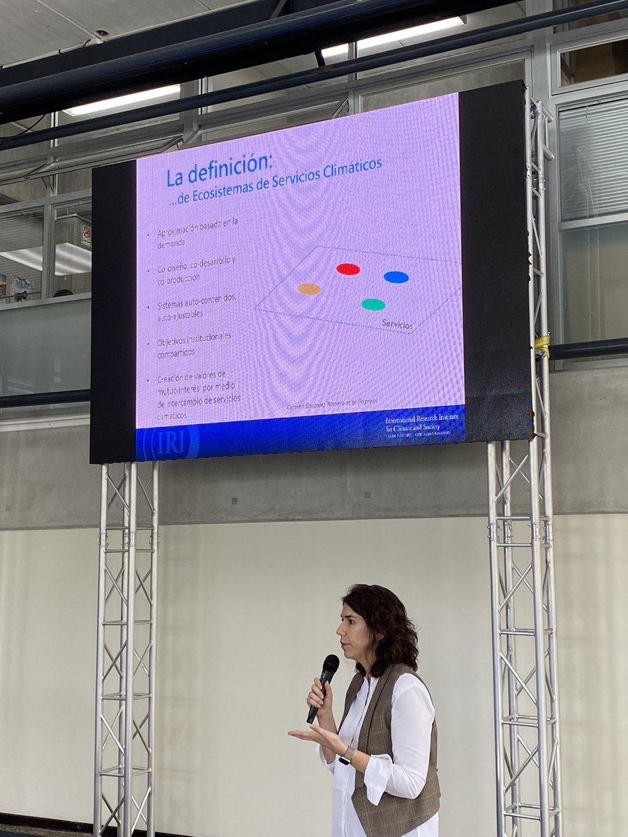 agmunozs's tweet photo. Our @carmenglezr @climatesociety @columbiaclimate is presenting a key deliverable of @Columbia #ACToday: a new ecosystem of multiple climate services for Guatemala, co-developed with all our partners https://t.co/ukb1WMwIkR