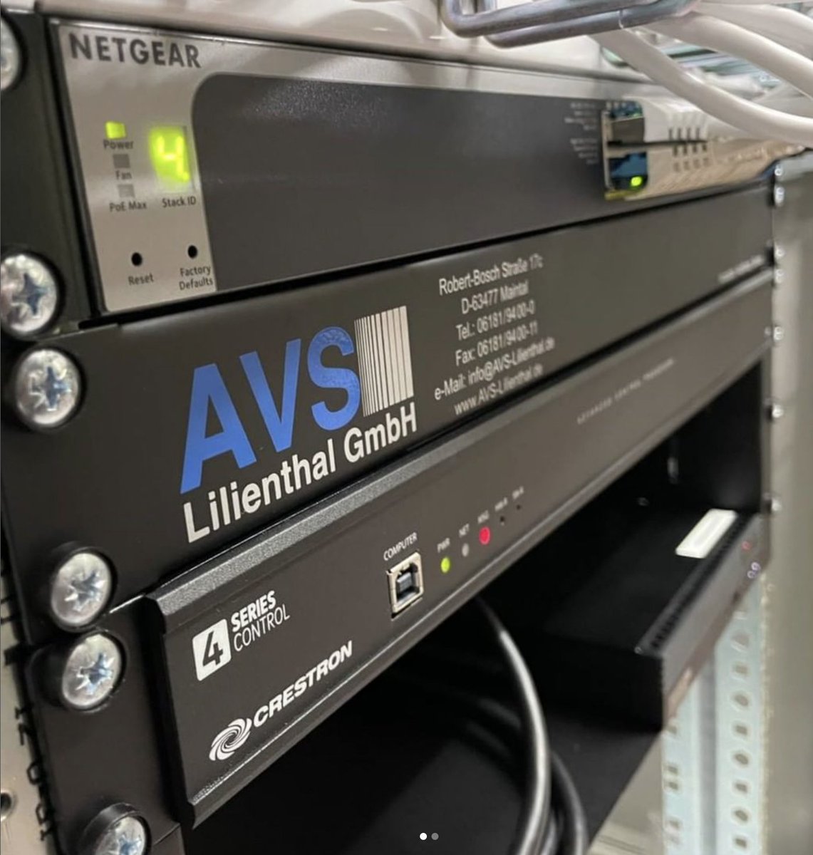 NETGEAR's tweet photo. Keeping your business network cables neat and organized gives a professional impression and is always a good practice. Check out this Multi-Gig Ethernet Switch instalment by @AVS_Lilienthal and be sure tag us for a chance to be featured. https://t.co/4ypv7usxHG
#NETGEARBusiness https://t.co/0puJpJOi9T