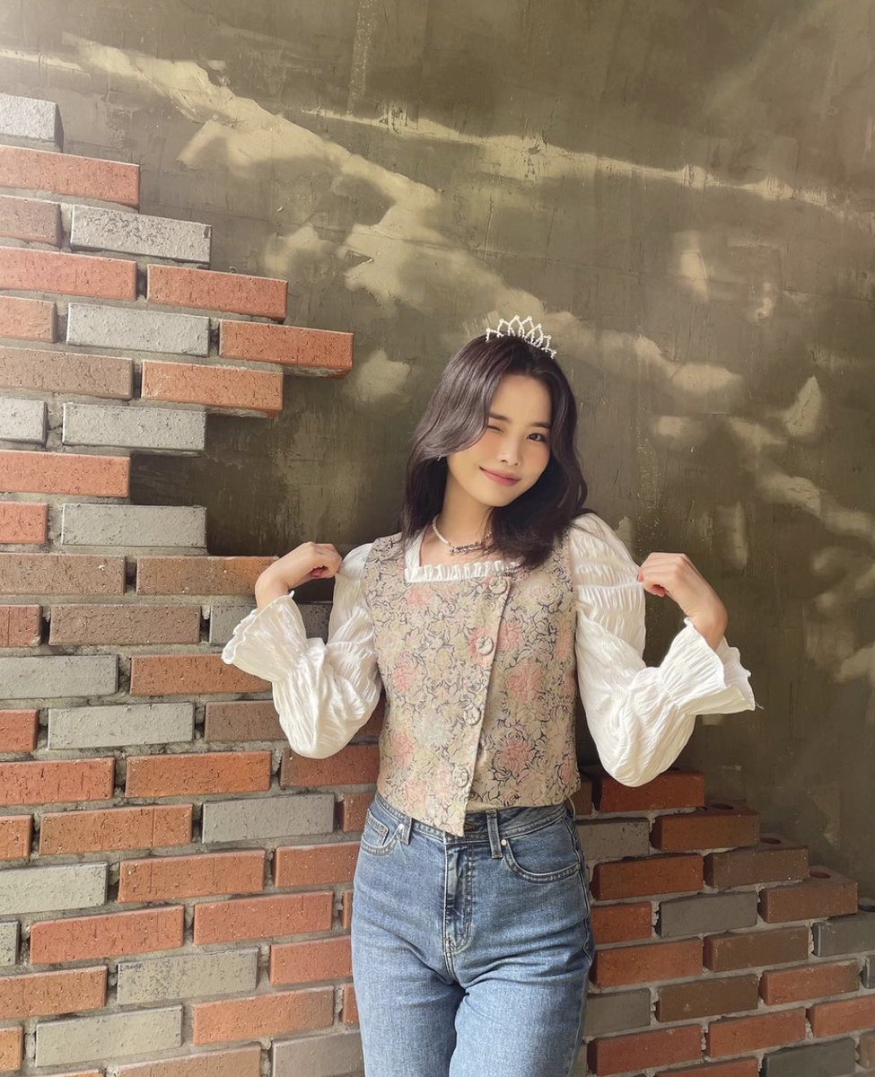 soeunpix's tweet photo. © clarosilverina
#위키미키 #RINA #리나 https://t.co/0HpRlNx7FY