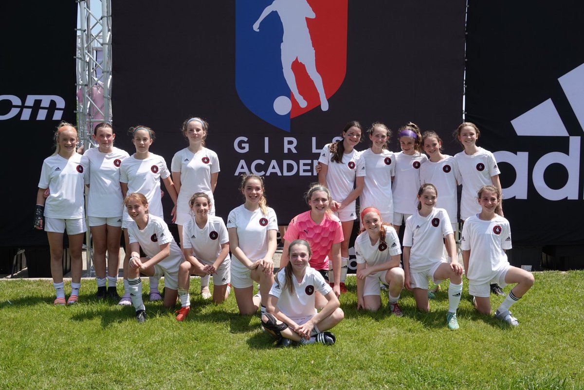 1st place! Great job 2009 girls <a href="/UkrNationalsSC/">Ukrainian Nationals SC</a> #UkieNation #GAEAST22