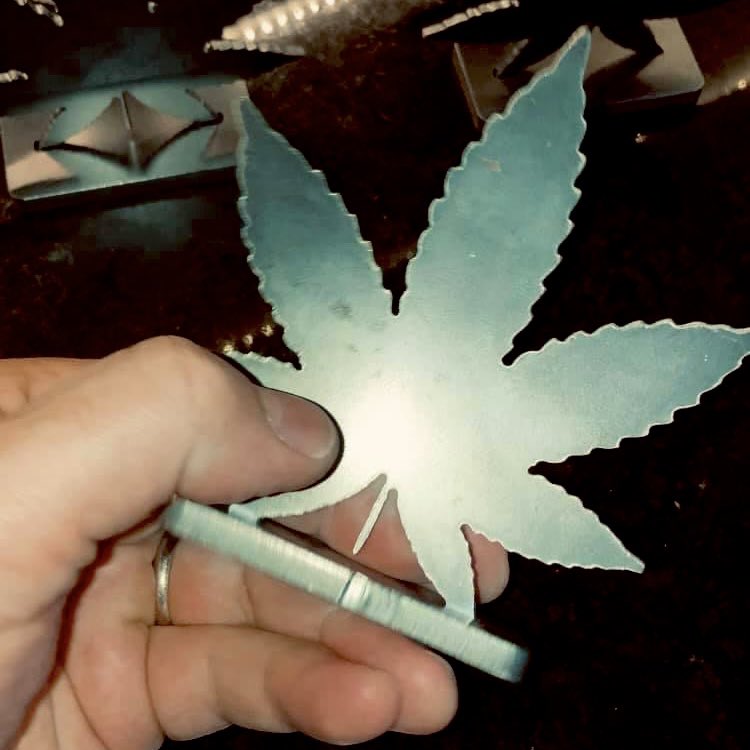 CannaBusCFF's tweet photo. Awards announcement for the 2022 Kutztown PA event being announced tonight at 7pm EST! @weedmaps @TheGreenerInst @tribetokes @devilslettucec3 @cannabist #CannabisCommunity #cannabisculture #cannabisindustry #cannabisnews #420life https://t.co/nVhFlli1BK