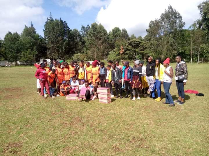 fc_rooftop's tweet photo. As part of our programming where we use football as a tool for social change in the community; we successfully organized a Sexual Reproductive Health Health Rights (SRHR) activity in Limuru.
#MHMMatters
#RooftopInTheCommunity https://t.co/dI7PRELz5q
