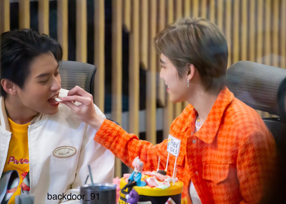 อร่อยมั้ยยย 🤔

#bbillkin
#ppkritt 
#BillkinxPPKritxFlex1045