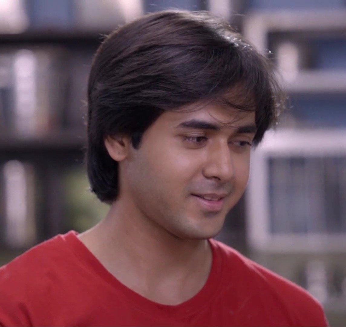 SimplyYudkbh's tweet photo. Chopsuey Romance😚♥️🧿

#YehUnDinonKiBaatHai #AshDeep
#samaina #AshiSingh #RandeepRai @Ashisinghh @irandeeprai https://t.co/7SszfzWqDJ