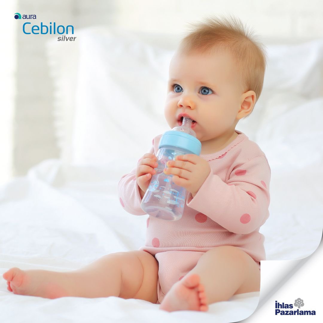 Su içmeye yeni başlayan bebeklerin günlük su ihtiyacı 300-400 ml, 1 yaş civarında ise 700-800 ml civarındadır. Aura Cebilon Silver Su Arıtma Cihazı, bebeklere suyu sevdirir. Hemen tanışmak ve bebeğinizi suyla güvenle tanıştırmak için bizi arayın. 444 49 49. #auracebilon #ekgida
