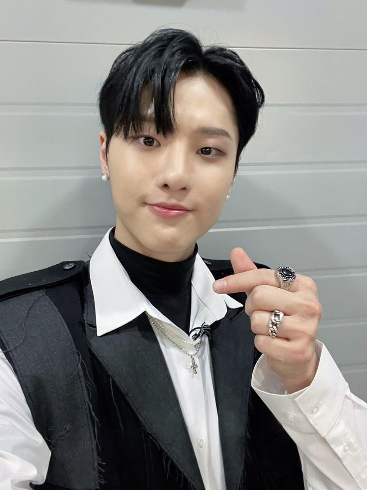 cixnwoodz's tweet photo. I have now officially CLOSED the group order with 120 albums 🥳

The orders are getting bigger every comeback and it warms my heart ♡

Thank you again very much to everyone who participated 🙏🏻

#조승연 #COMEBACK #220504_RELEASE
#WOODZ #GO #COLORFUL_TRAUMA #COMMANDEGROUPEE #CG https://t.co/Zoln4mbXfb