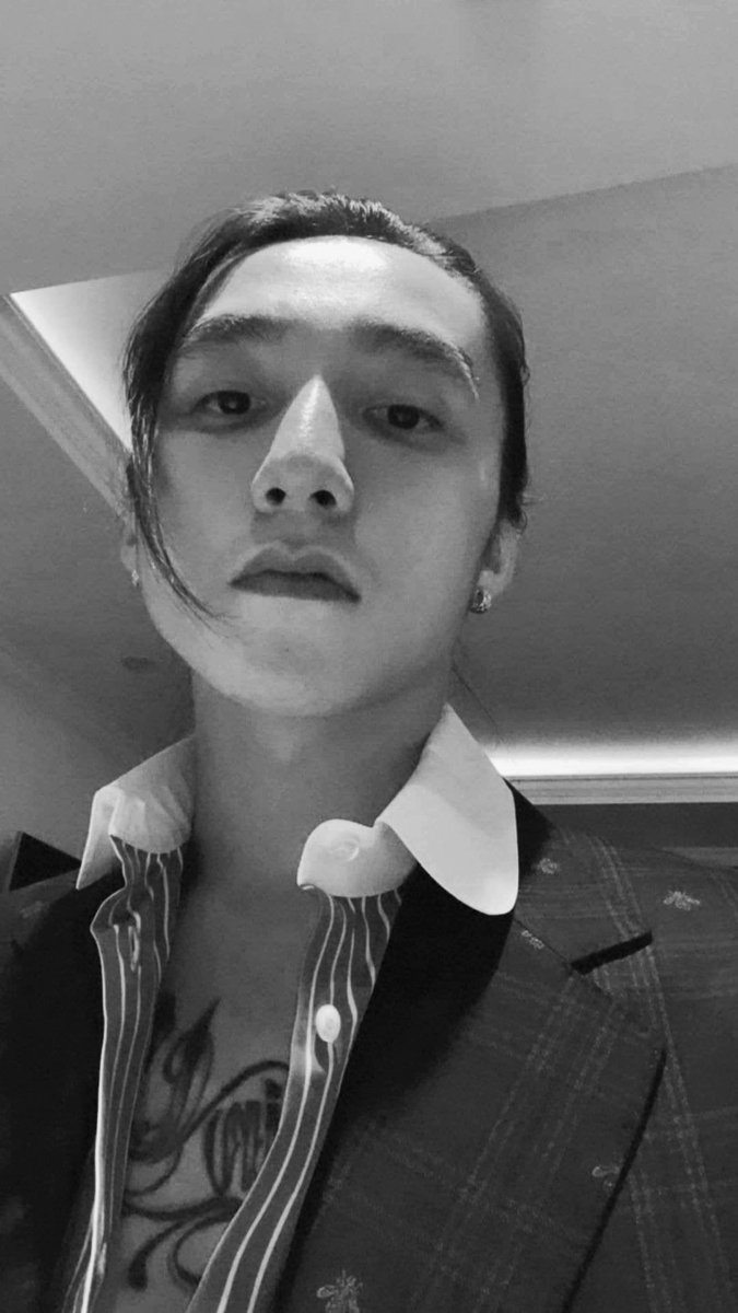 Windyy571994's tweet photo. Hiiiiiiiiiii loooooooo
🎀🎀🎀
@sontungmtp777 

#SonTungMTP
#SkySelfieDay 
#TheresNoOneAtAll https://t.co/j5gBewrYas https://t.co/iTELbBj1e9