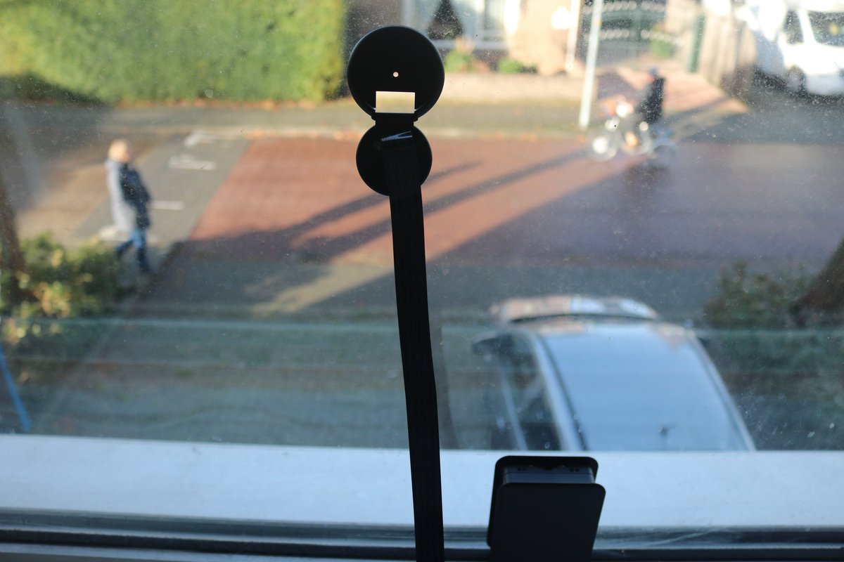 ProvUtrecht's tweet photo. De proef Samen Meten Utrecht wordt uitgebreid. 20 inwoners hielden met behulp van een sensor (Telraam) de verkeersbewegingen in hun straat bij voor meer inzicht in verkeersstromen in wijken en buurten in de provincie Utrecht. Doe ook mee! https://t.co/1kZRh6BgVO https://t.co/S8JkbpTNGK