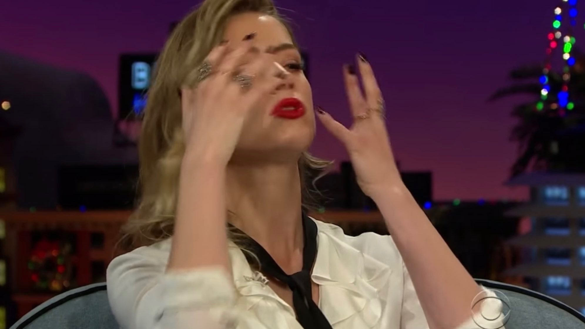 🌟🏴‍☠️ on X: "Another day another lie that Amber Heard created about  Johnny Depp: Remember when she claimed she went on TV covered in bruises on  her face and arms, two black