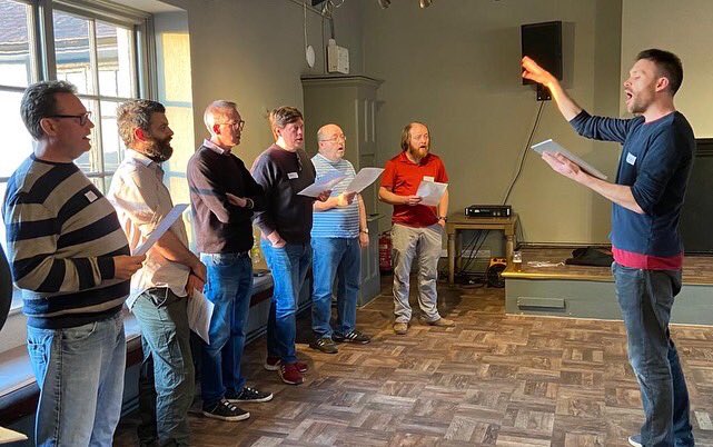 Raff_Pack's tweet photo. We are back singing in The Langton every other Sunday at 7.30pm and now it’s summer we can sing in the sunshine ☀️ 

Give us a try for free at our next rehearsal on May 8th! https://t.co/lkLsbw8tKK