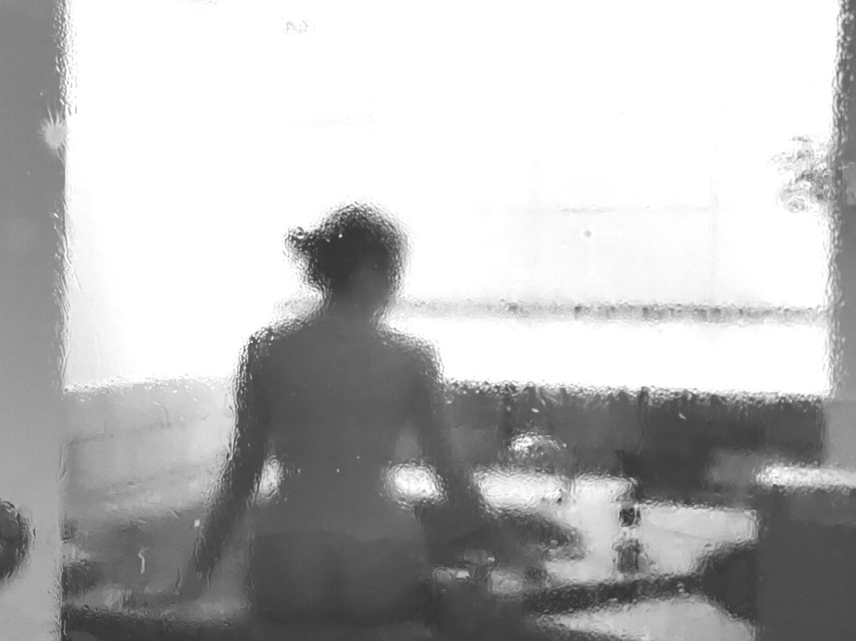 不過就是想名正言順的成為你的偏愛