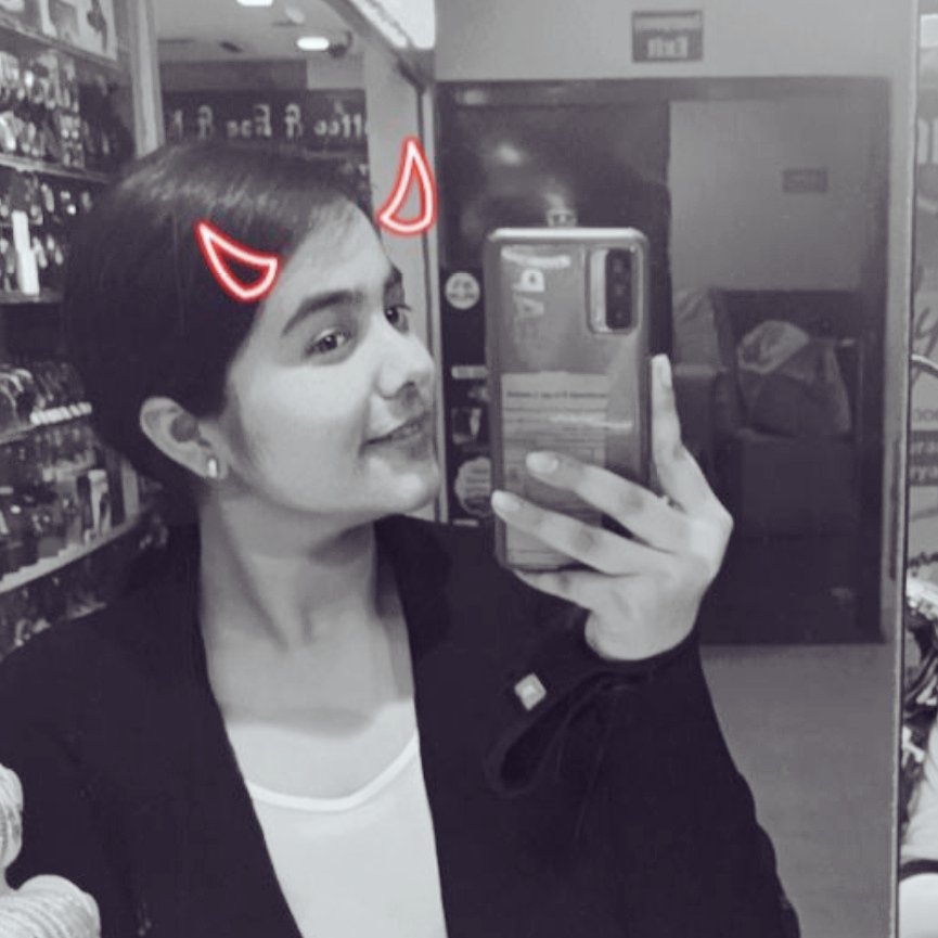 kiranshukla9399's tweet image. #NewProfilePic
#hereim