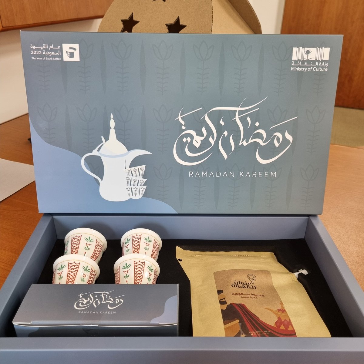 Qahwa with dates and fancy little cups from the Ministry of Culture 🥰 Looking forward to some time off for Eid al-Fitr 🌟
#RamadanKareem #TheNationalMuseum #SaudiArabia #Riyadh #MinistryofCulture #2022YearofSaudiCoffee