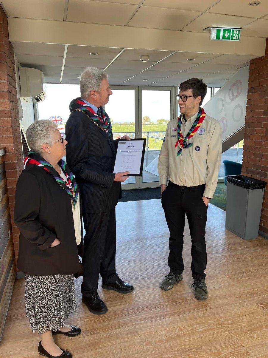 JoshMorablanco's tweet photo. I don’t volunteer with @scouts for the certificates and awards, I volunteer because it makes a difference in our community and district. But when I received an award at our annual St George’s Day celebrate - it made me feel like I made an impact! https://t.co/7wsjc1R19e