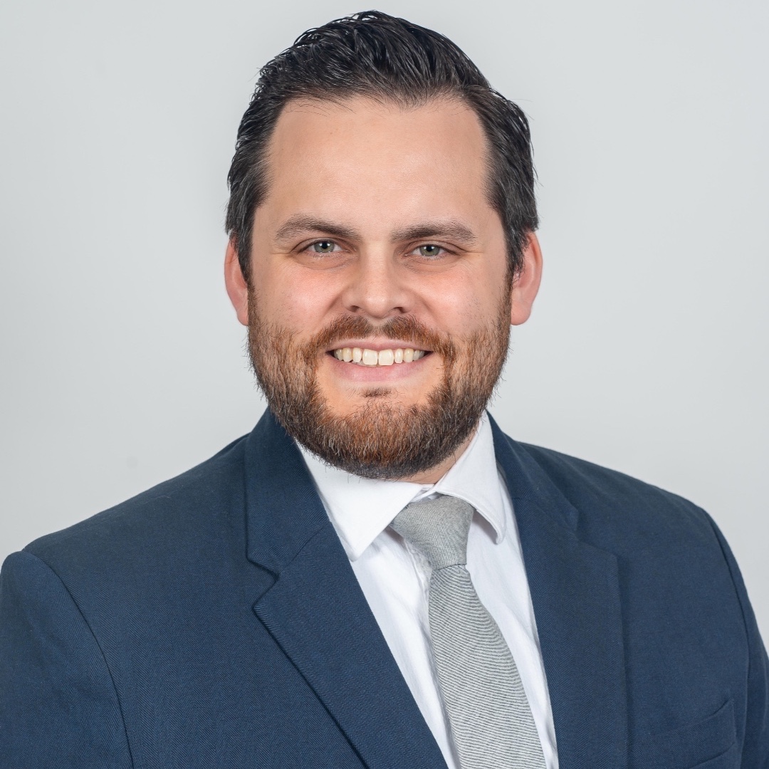 We have a new physician we would like to welcome - Jorden Komm, MD, a primary care sports medicine specialist!

Learn more about him at ubortho.com/teams/jorden-k….