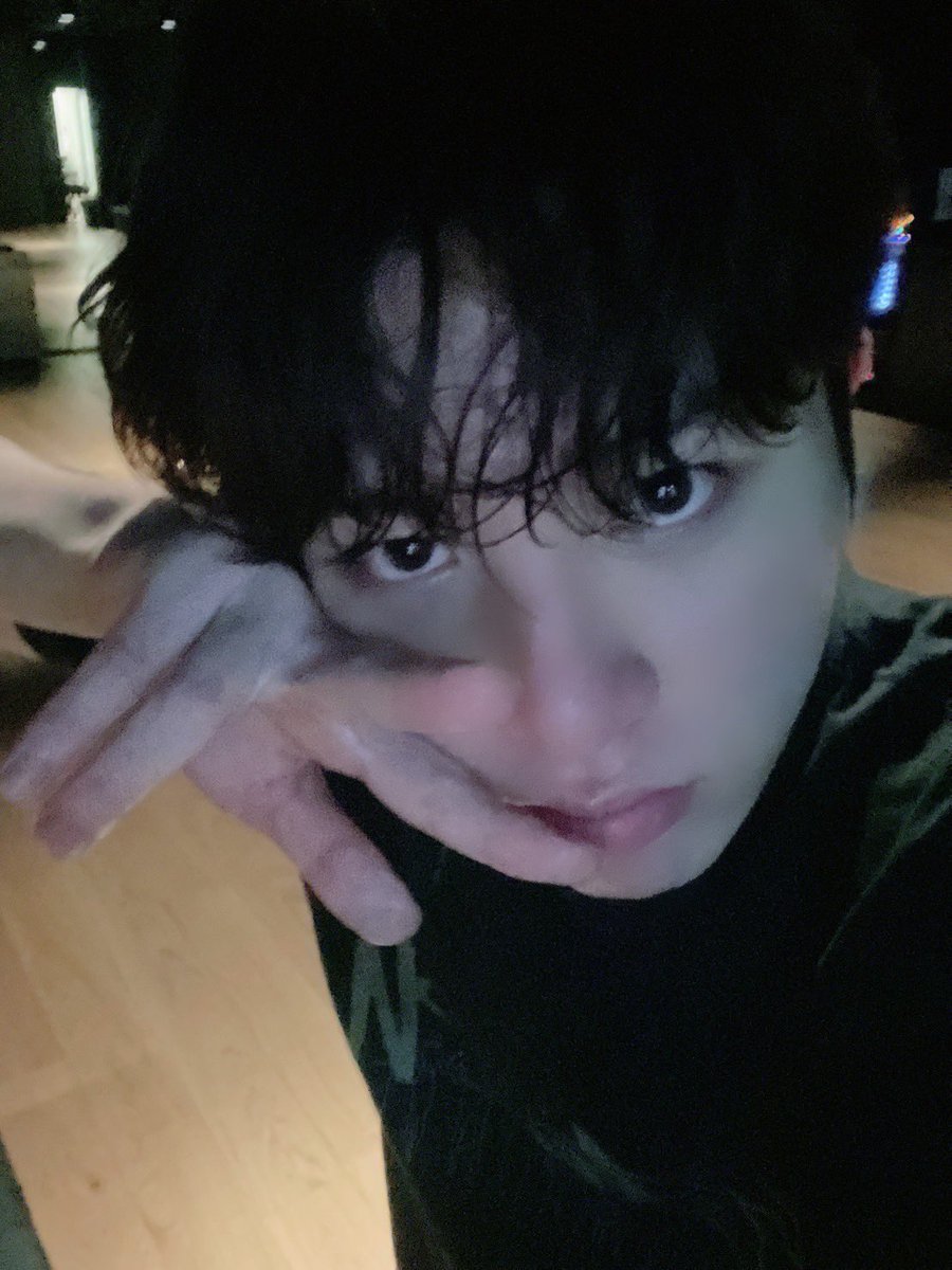 vobo1122_ls's tweet photo. 橋本ジョンファンのパーマ死ぬ🤦‍♀️🤦‍♀️
まじしんどいってどんどん高校生に見えなくなってるもん結婚しよ。 https://t.co/TD2CRFexTH