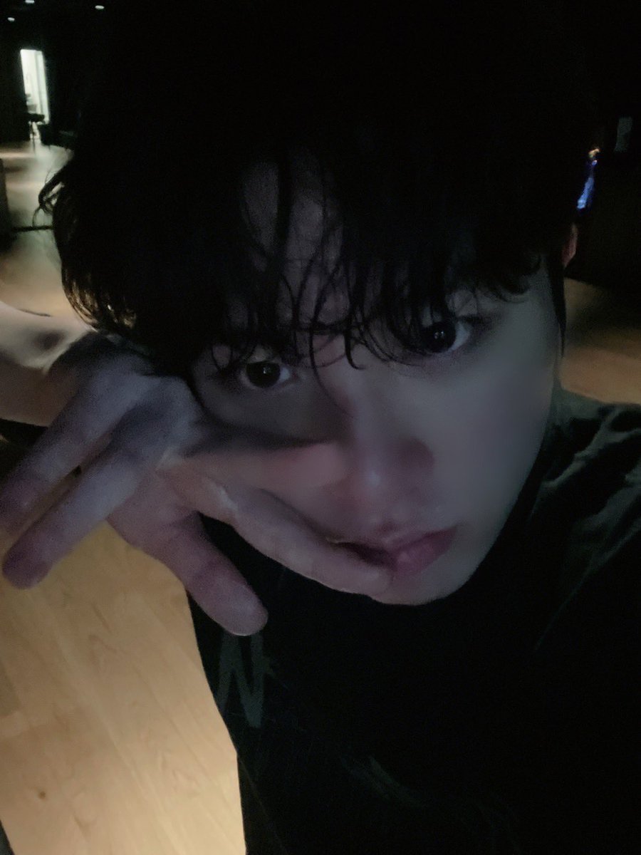 vobo1122_ls's tweet photo. 橋本ジョンファンのパーマ死ぬ🤦‍♀️🤦‍♀️
まじしんどいってどんどん高校生に見えなくなってるもん結婚しよ。 https://t.co/TD2CRFexTH