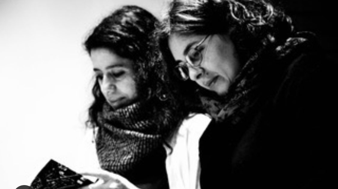 CandelaReview's tweet photo. Las poetas Marcela Parra y Paloma Griffero, en un adelanto del dossier “¿Oíste hablar del gato de pelea?: activismos de aquí y de allá”, curado por Eilyn Lombard y Jamila Medina para el número #insurgenciasindisciplinas de Candela Review #feminismos https://t.co/pXXjjRlsSp
