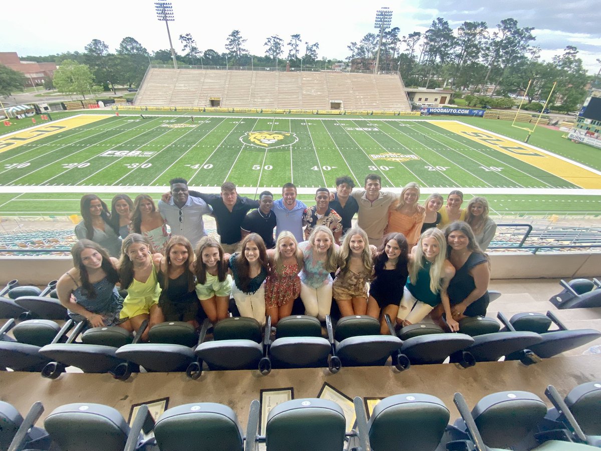 LionUpCheer's tweet photo. Last night we had our end of the year banquet to celebrate our season! This team worked so hard so it was only right to celebrate all they accomplished! We are so ready to get this next year started and can’t wait to see everyone at our LAST clinic, this Sunday!💚💛 https://t.co/XRFZCJoY1A
