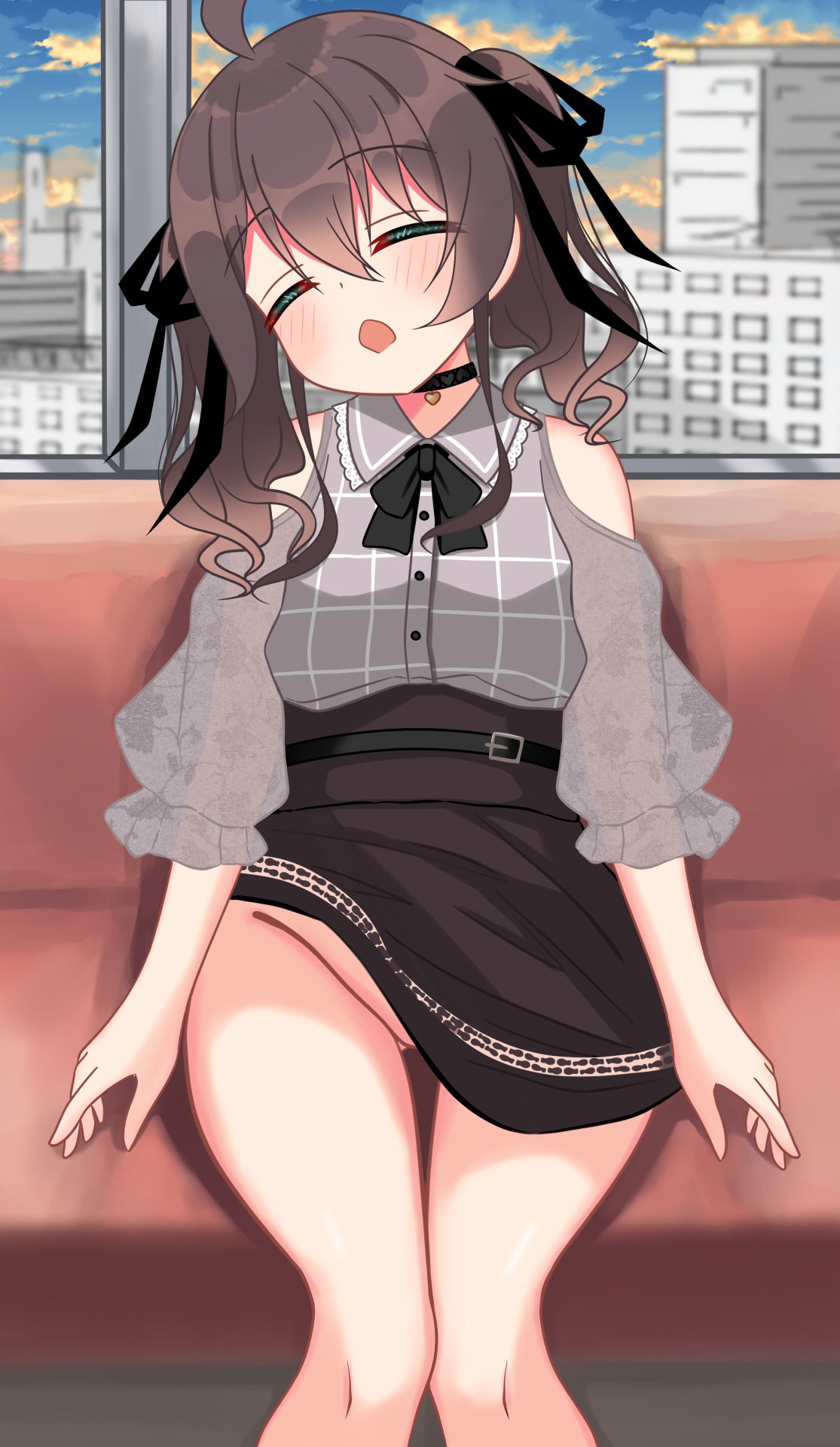ノーパン　アップスカート 