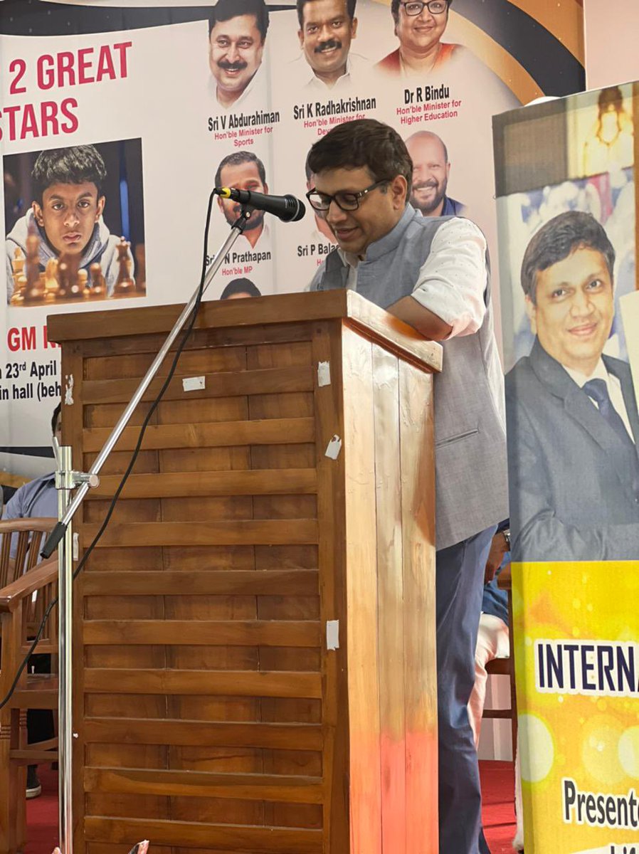 chessgmkunte's tweet image. Truly humbled by this honour !! Thank You #OrientChessMoves for honouring me with the Chess Prathibha Aadaram. 
It&apos;s a pleasure to receive an award from K Radhakrishnan-Hon’ble Min. for #Devaswom &amp;amp; it was a great experience to meet Mr. Sunil Kumar former Agri. Min., #KeralaGovt.