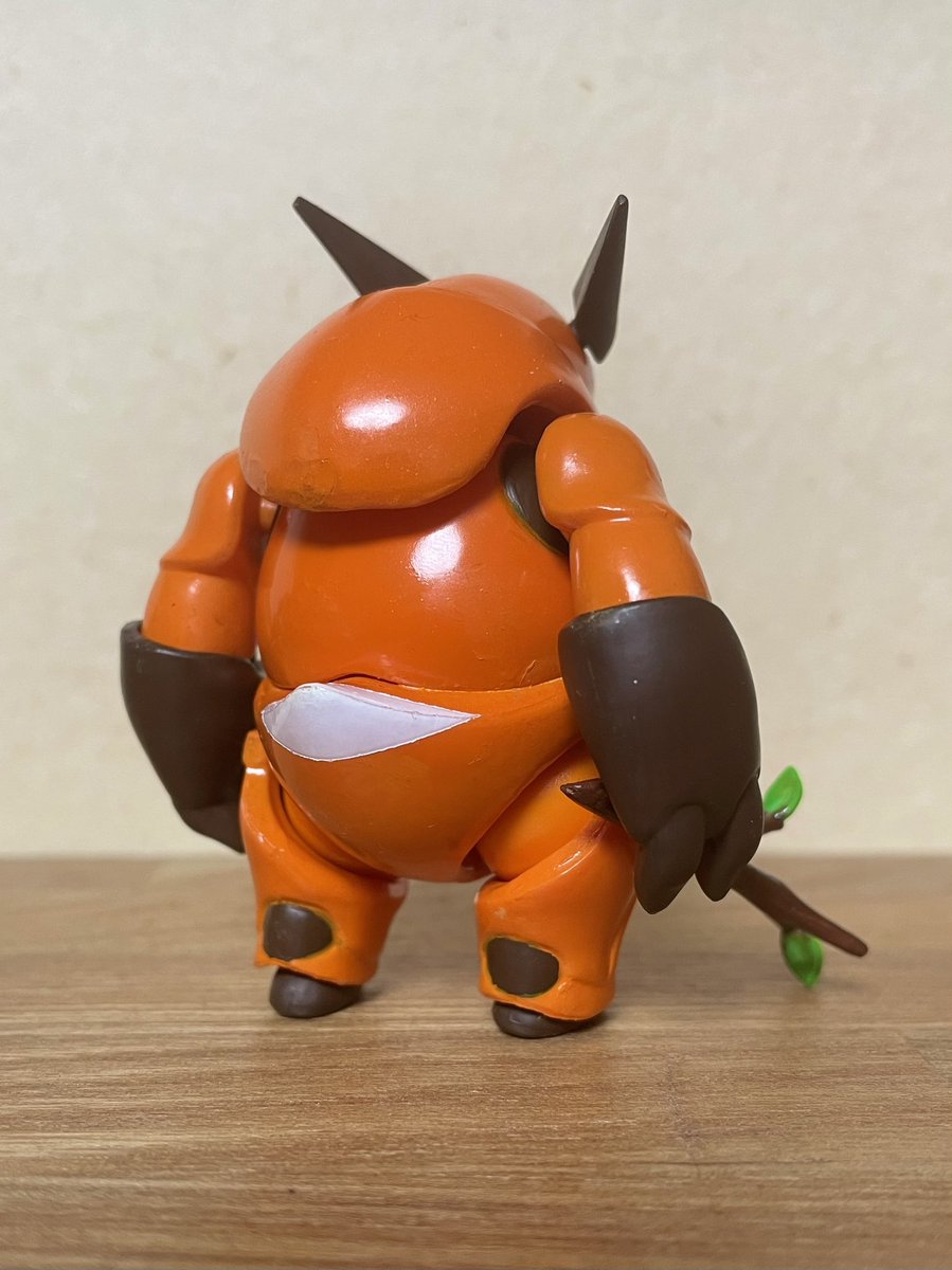 #あつまれロピアタン
あんまり考えずにキツネをイメージして塗ってみました(*ˊ ˋ*)