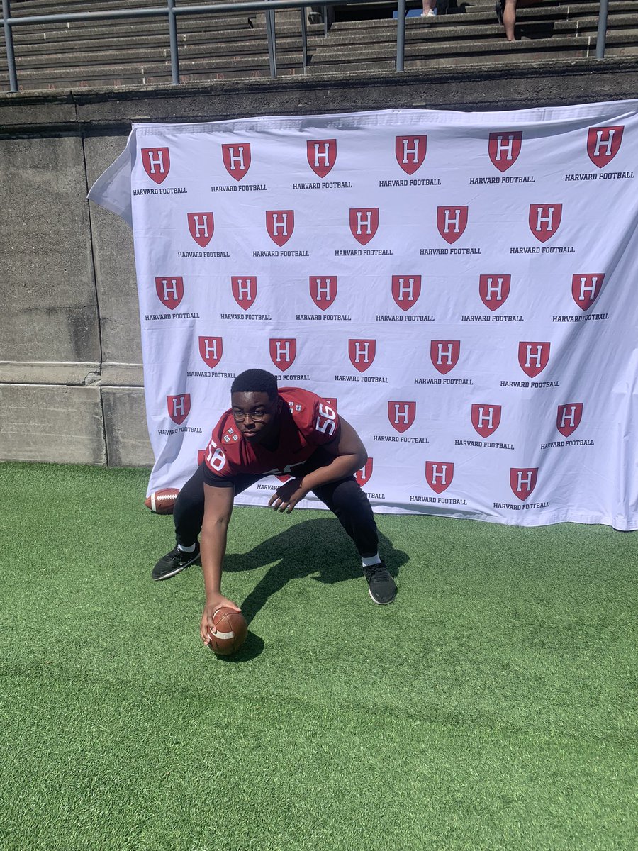 JadenHinton05's tweet photo. Harvard this weekend was a wonderful  experience, a competitive atmosphere when it comes to both athletics and academics. Thank you @Coach_Joel_Lamb &amp; @CoachManion_ for the invite! https://t.co/T2MVn3nX63