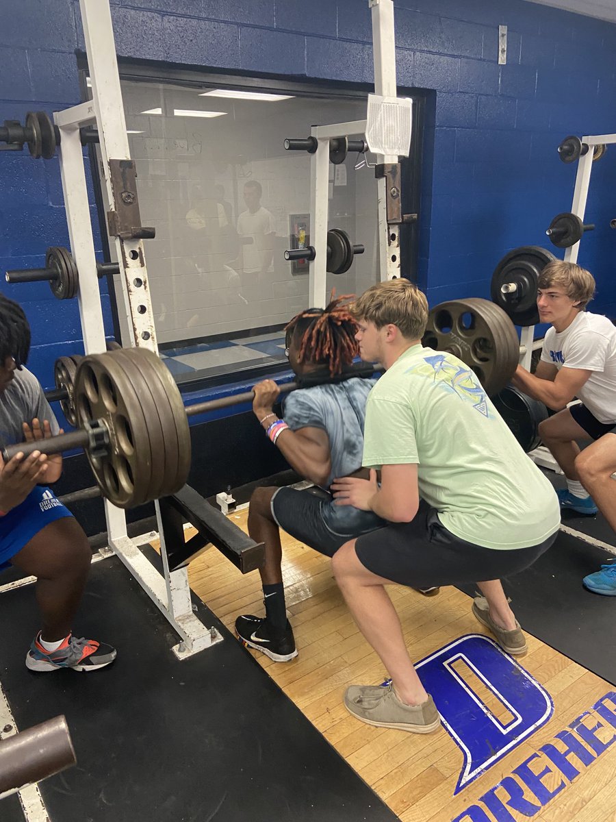 CoachTSullivan's tweet photo. Very proud of the growth of our students in this body conditioning class. They all encourage each other and embraced the grind. JC has increased his squat 100 lbs this year! ⁦@DreherHigh⁩ https://t.co/9xrUunmYEL