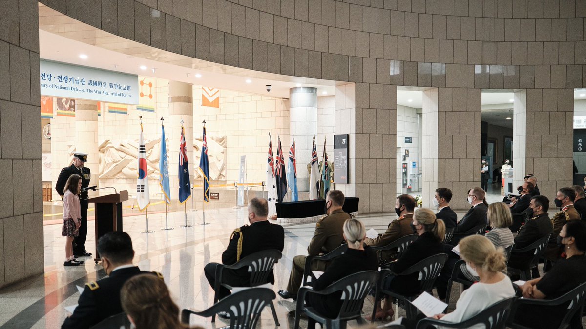 dancbilling's tweet photo. Poppy 🌺 reading the poem ‘In Flanders Fields’ at the Korean War Memorial @anzacday service #ProudDadMoment https://t.co/SVqhELl3q5