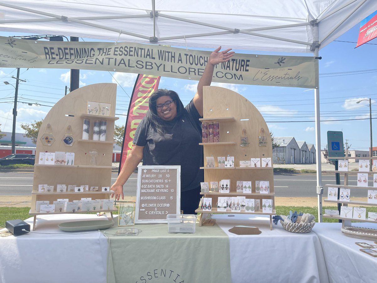 LEssentials_'s tweet image. NewSETUP🌸✨🌿 
Shop lessentialsbyllorel.com✨
#BlackOwnedBusiness #prettythings