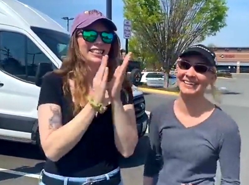 WorkersUnitedMA's tweet photo. Happy Monday! Over the weekend on Saturday, the East Market, Leesburg, VA #Starbucks partners store voted 24-1 to unionize! #SBWorkersUnited #WUNoMatterWhat #tobeapartner #keepitbrewing https://t.co/iajy78OfvX
