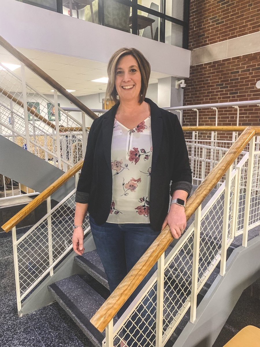 SRUExSci's tweet image. MEET THE FACULTY MONDAY: Dr. Larouere!!!
#exercisescience #exercisesciencemajor #exsci #slipperyrockuniversity #sru #gorock #handsonlearning #learnbydoing