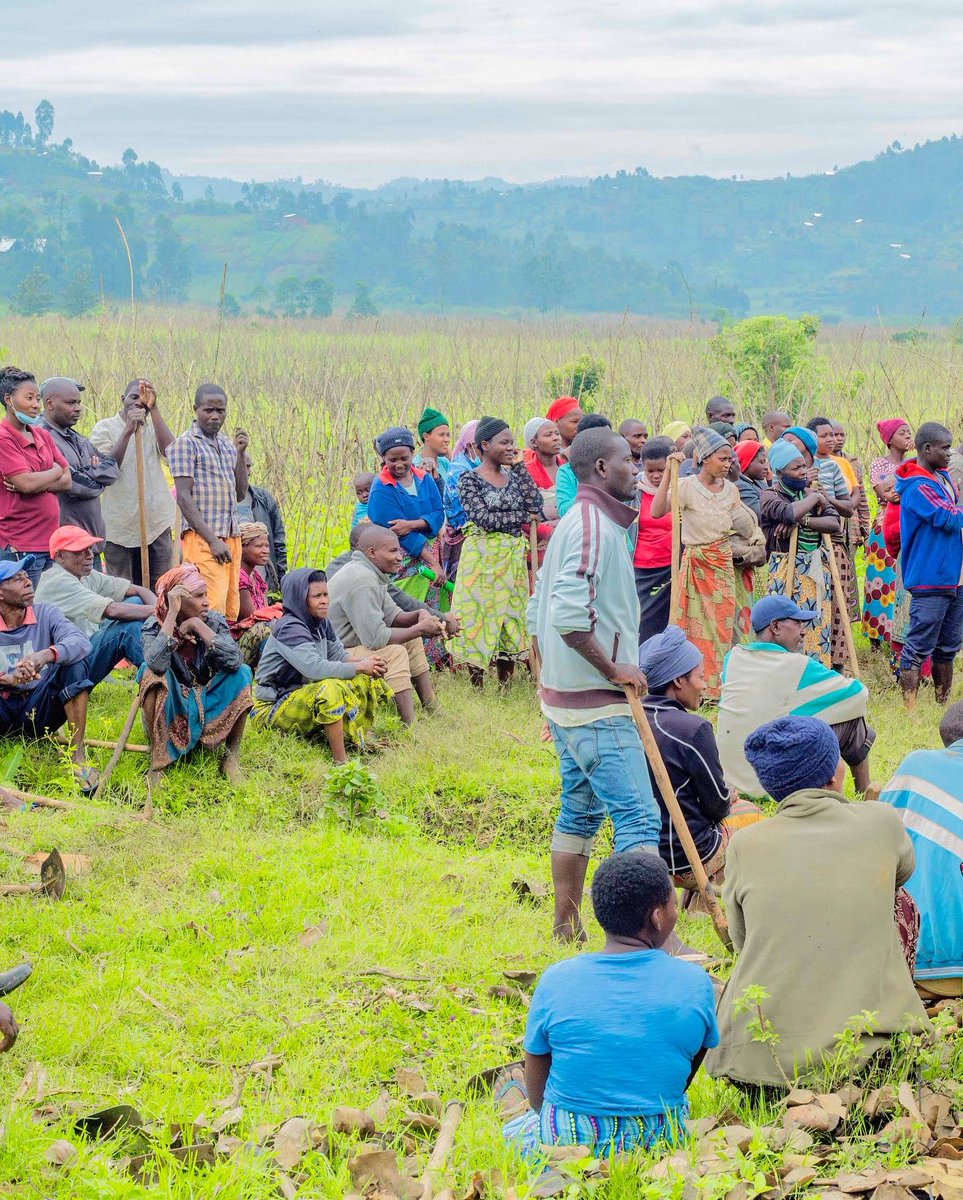 UMUTI_RW's tweet photo. As part of the earth day celebration, we joined hands with our umuti centre community to do Umuganda (community work). https://t.co/WdN2qIRdM4