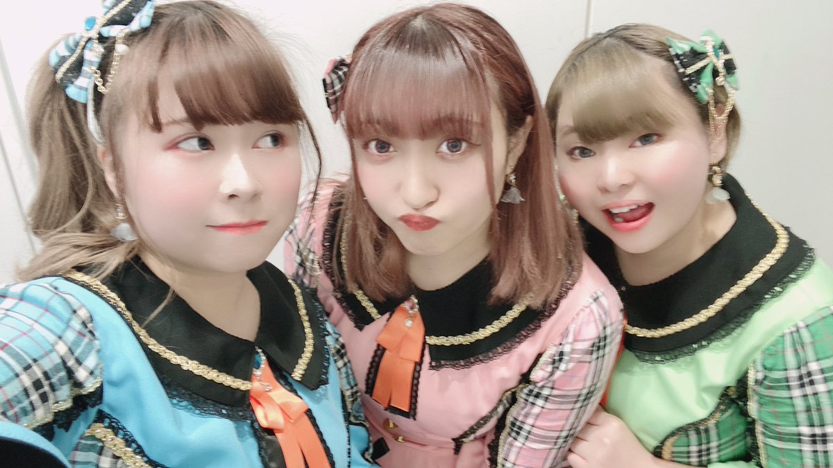 chamu_voda's tweet photo. れみぃ、ゆーなへ

永遠ヰスペクトルとして
一緒にアイドルしてくれてありがとう💓

一緒に活動した日々は大切な宝物です。
2人の生誕お祝いできてほんとに良かった

これからもお互い頑張っていこうね✨

あいちゅん

#ちゅんレター
#永遠ヰスペクトル
#永遠ヰオフ会220424 https://t.co/bJzBoMSajX
