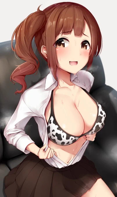 汝、巨乳を望む者か...? 

#巨乳が見たかったら私をフォローすると良いです 