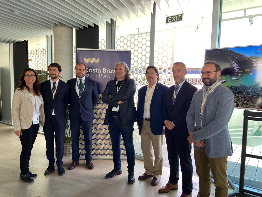 portsgencat's tweet image. El secretari de Territori i Mobilitat i president #Portsgencat, @IsidreGavin, el president @portdebarcelona, @damiacalvet, el regidor de Turisme @bcn_ajuntament, Xavier Marcé, i el director general @MarinaPortVell, Ignacio Erroz, entre altres, participant en la fira #MYBA a BCN.