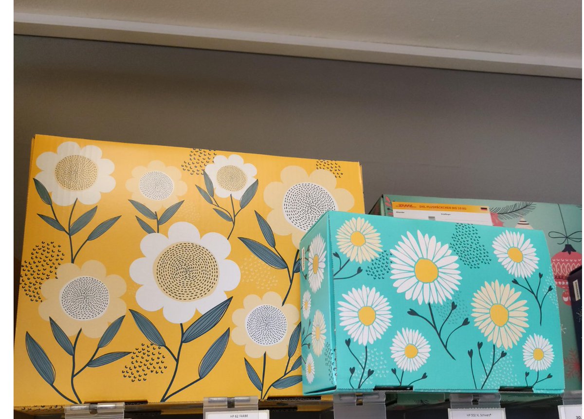 Miraruxan's tweet image. Offensichtlich ist flower power bei den Packsets angesagt #flowerpower #packset #80er