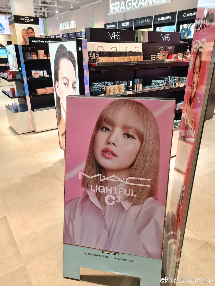 LDN327's tweet photo. 泰国嘛,肯定到处都是Lisa
ประเทศไทยมีลิซ่าทุกที่
cr. 普吉岛的奶茶叔
https://t.co/EGEnUfcG93
#Lisa #BLACKPINK #Macloveslisa #MACLightfulC @MACcosmetics #MACcosmetics https://t.co/5Hn5ABDp70