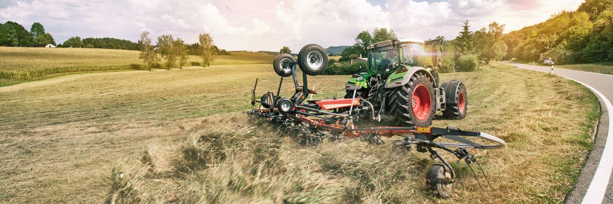 KvernelandGroup's tweet photo. Need a high capacity tedder for use with a compact tractor? https://t.co/WZDGdN8jPs
#Vicon #Fanex #MyWayofFarming #ThinkDifferentThinkAhead https://t.co/NQXSPECeEj