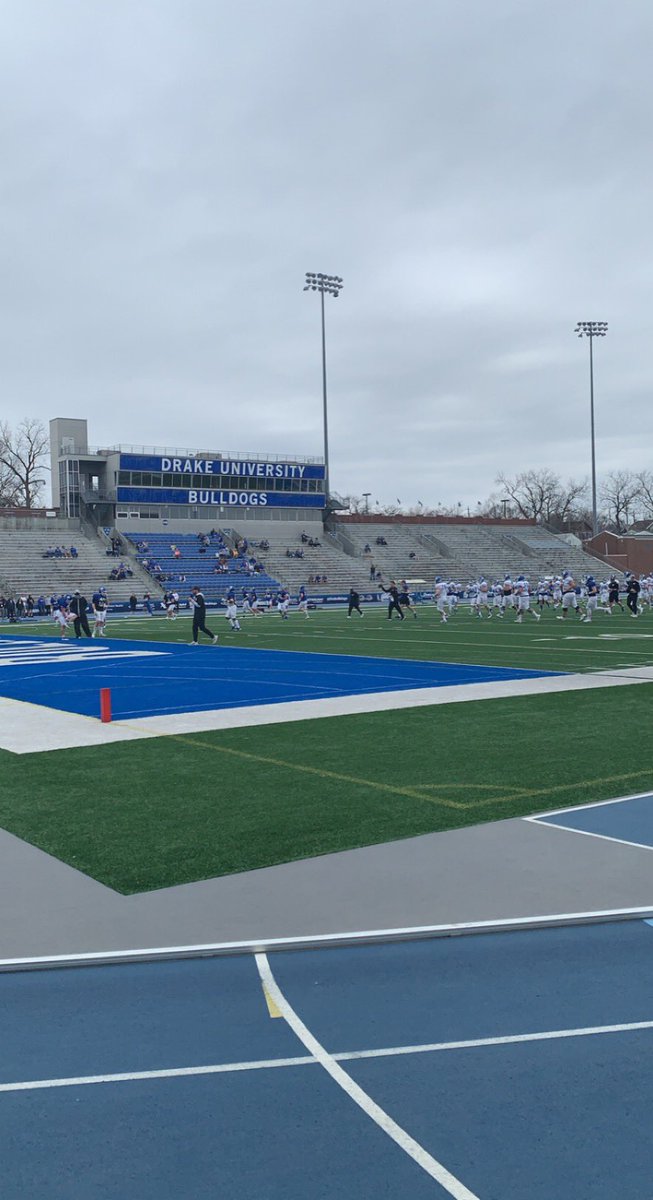 Got done with a great spring game visit to Drake the other day. Loved walking around campus and checking out the facilities. Shout out @2CoachG1 and <a href="/WillieCashmore/">Willie Cashmore</a> for reaching out and giving me the opportunity!✊