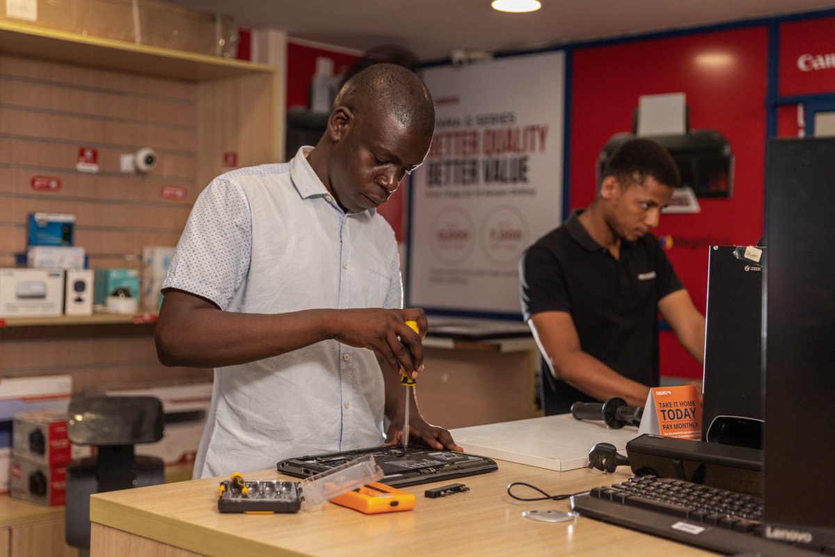 FuturesCoLab's tweet photo. 🔧🇰🇪 Today we're kicking off #KenyaRepairReuseWeek! To get started, we're sharing our third preview from our launch on Wednesday with another story - this time from Zack, who repairs electronics. 

➡️ Read now: https://t.co/IU1h9yUDUl https://t.co/QCLzbsxAOy