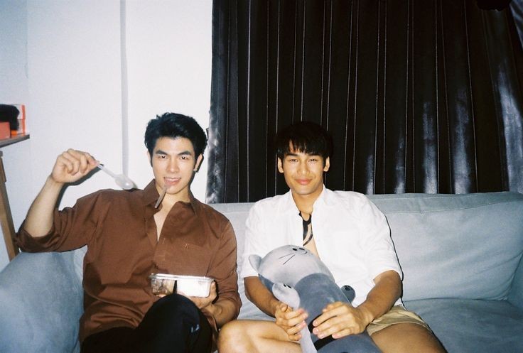 adulkittipohn's tweet photo. mileapo au | unfinished business☕

in an alternate universe where mile and apo has been a good friends since childhood. but can one remains as friends despite harboring feelings that shouldn't exist in the first place?

[permintaan maap karna gue sering nistain mile] https://t.co/rsgpjrQjB1