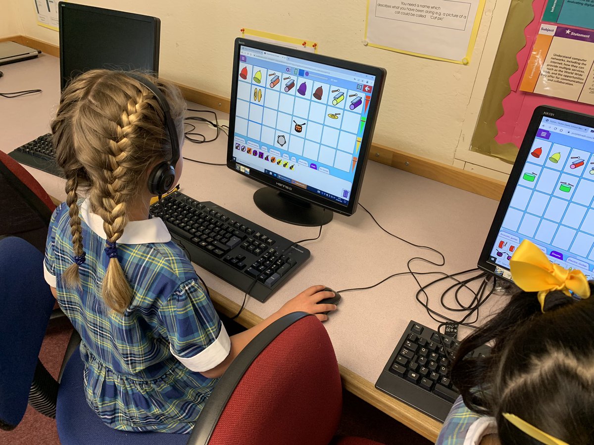NDS_COMPUTING's tweet photo. Year 2 have been making music in their ICT session this afternoon! Some great tunes girls! #musictech @purpleMash #2sequence πΆπ΅π» https://t.co/7qPQPRu9Lr