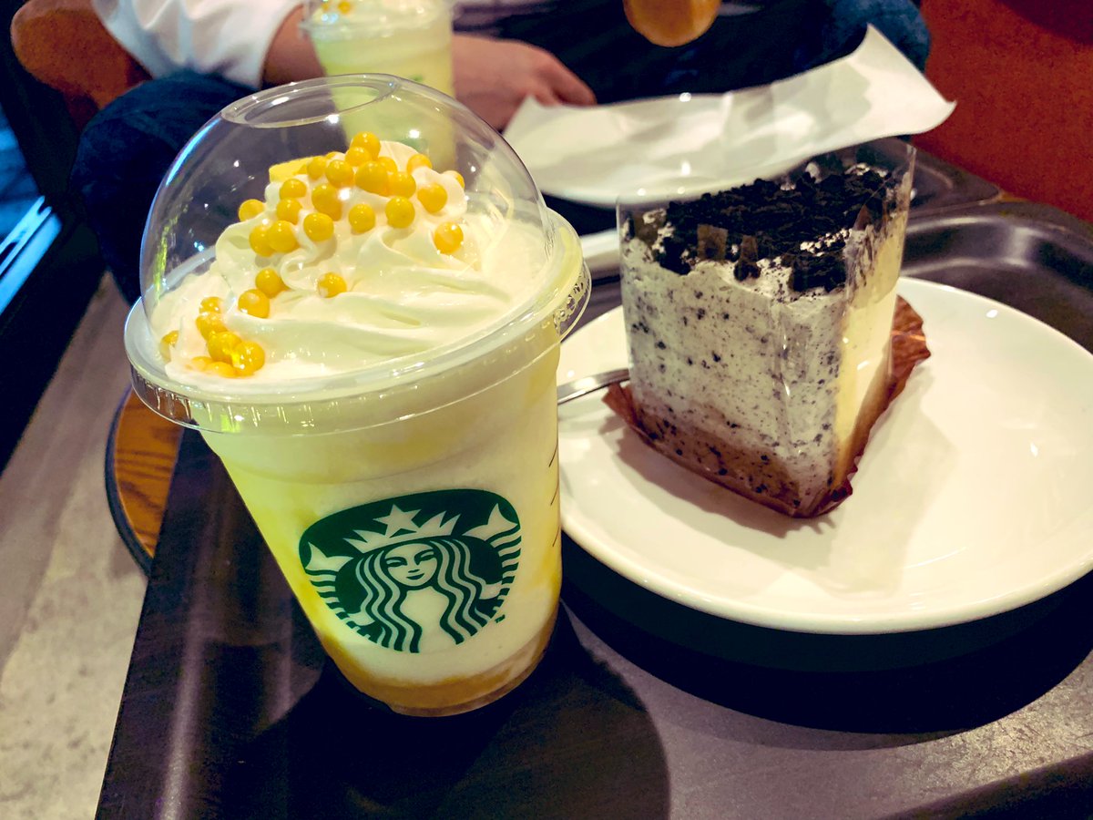 H1D3T0k3y's tweet photo. #indiacurry #starbucks #lush #gucci #luvubro https://t.co/p77RaFnEjd