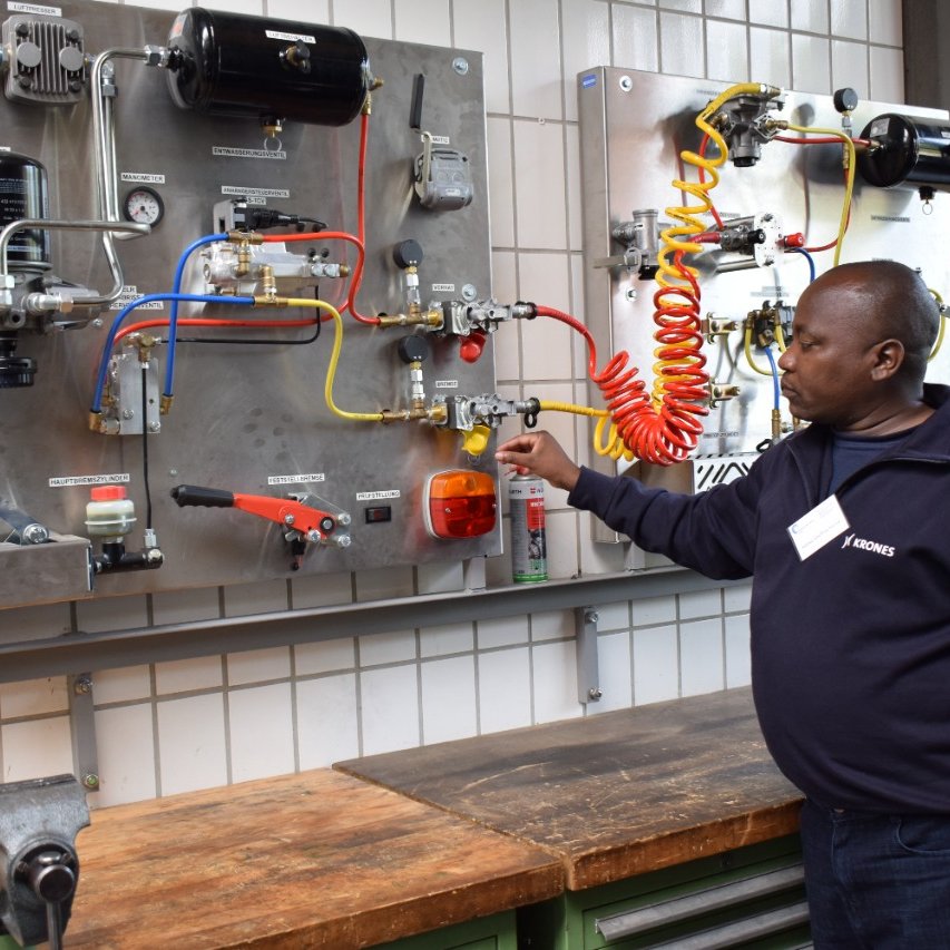 Bodo Immink tweet media