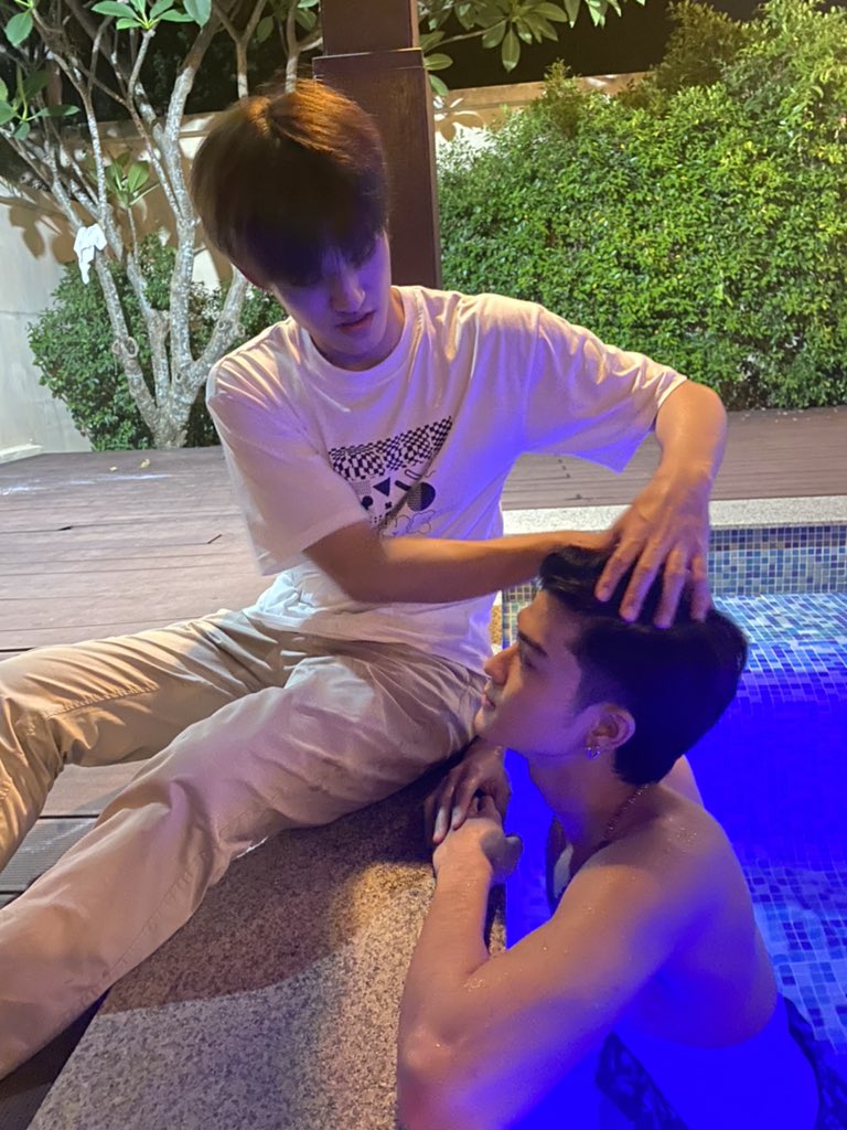 ThanutBoom's tweet photo. โผล่มาอยู่วี่ตะเล @_jumpjumpp https://t.co/oOFB8gICuo