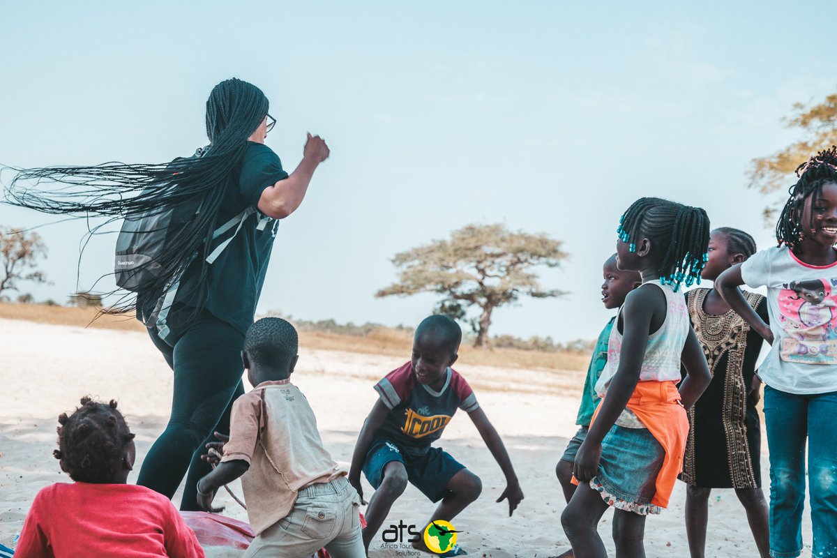 AfricaTourismS1's tweet photo. Parfois les moments les plus simples de la vie sont les plus marquants. Ils deviennent inoubliables.
Alpha Amadou SOW
#africatourismsolutions #capskirring #XamSaDëkk #DudufaitdesVideos #Stopwondering #Startdiscovering #ziguinchor #Culture #Safari #sustainabletourism #tourism4Dev https://t.co/JQwVPwj1z5
