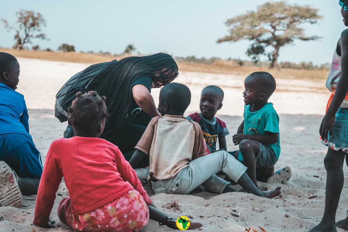 AfricaTourismS1's tweet photo. Parfois les moments les plus simples de la vie sont les plus marquants. Ils deviennent inoubliables.
Alpha Amadou SOW
#africatourismsolutions #capskirring #XamSaDëkk #DudufaitdesVideos #Stopwondering #Startdiscovering #ziguinchor #Culture #Safari #sustainabletourism #tourism4Dev https://t.co/JQwVPwj1z5