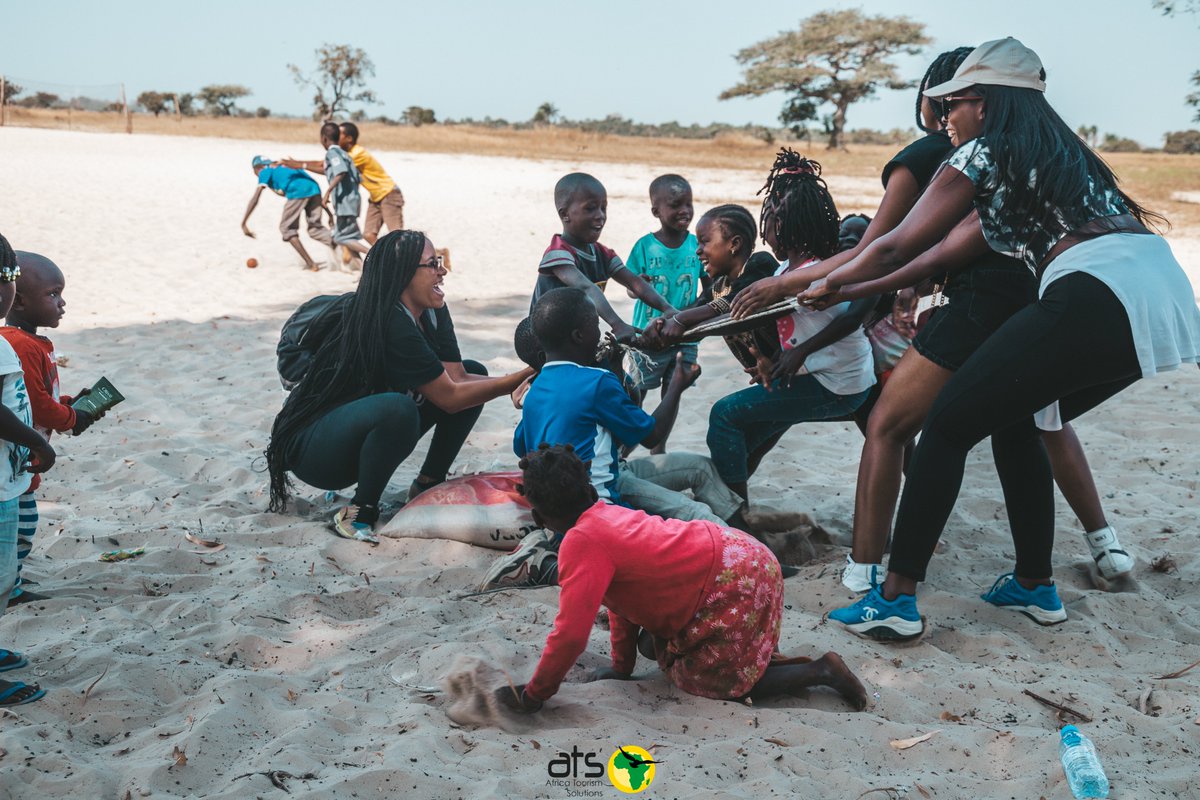 AfricaTourismS1's tweet photo. Parfois les moments les plus simples de la vie sont les plus marquants. Ils deviennent inoubliables.
Alpha Amadou SOW
#africatourismsolutions #capskirring #XamSaDëkk #DudufaitdesVideos #Stopwondering #Startdiscovering #ziguinchor #Culture #Safari #sustainabletourism #tourism4Dev https://t.co/JQwVPwj1z5