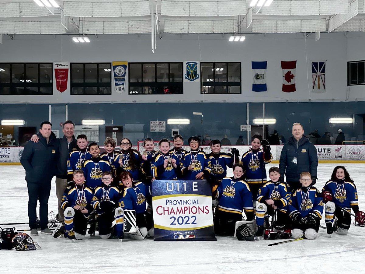 What a week of hockey - 2 tournaments, 2 championship games, 1 Gold, 1 Silver, 2500 km traveled, 4 fellow coaches, countless memories &amp; friendships made. So proud of the 35 wonderful players...Thanks <a href="/HkyNL/">Halil Kynl</a>, <a href="/AvalonCeltics/">Avalon Celtics</a> &amp; of course the hosts @PmhaWarriors &amp; <a href="/SMHA_Jets/">SMHA_Jets</a>